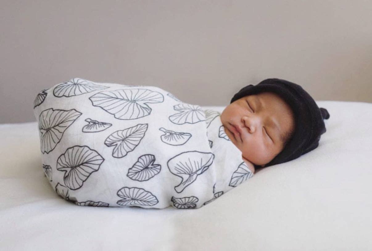 BW Kalo Kapa Moe - Hawaiian Bamboo Swaddle