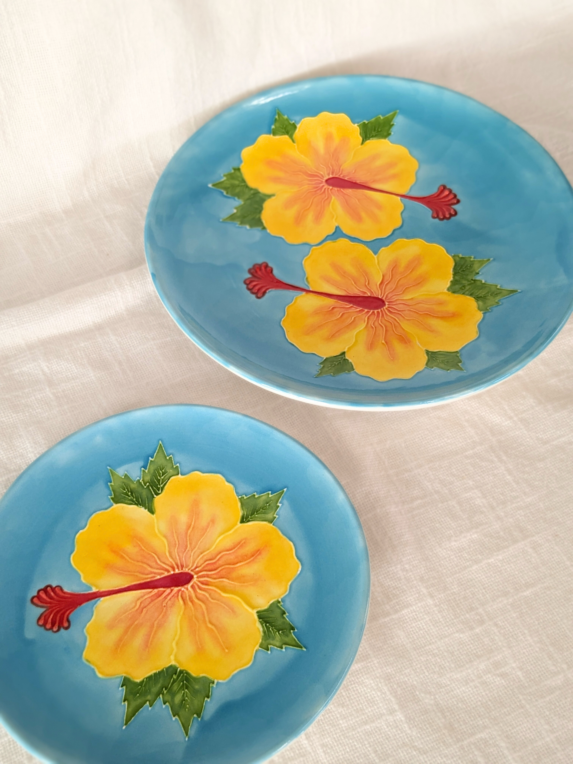 Hibiscus Tuscany Coupe – Banana Patch Studio Hibiscus Tuscany Coupe – Banana Patch Studio