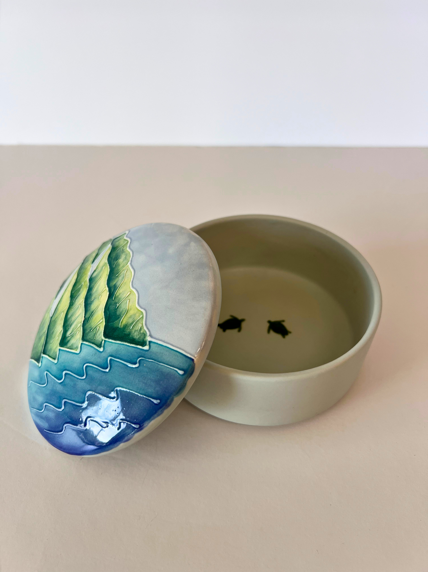 Nā Pali Treasure Box