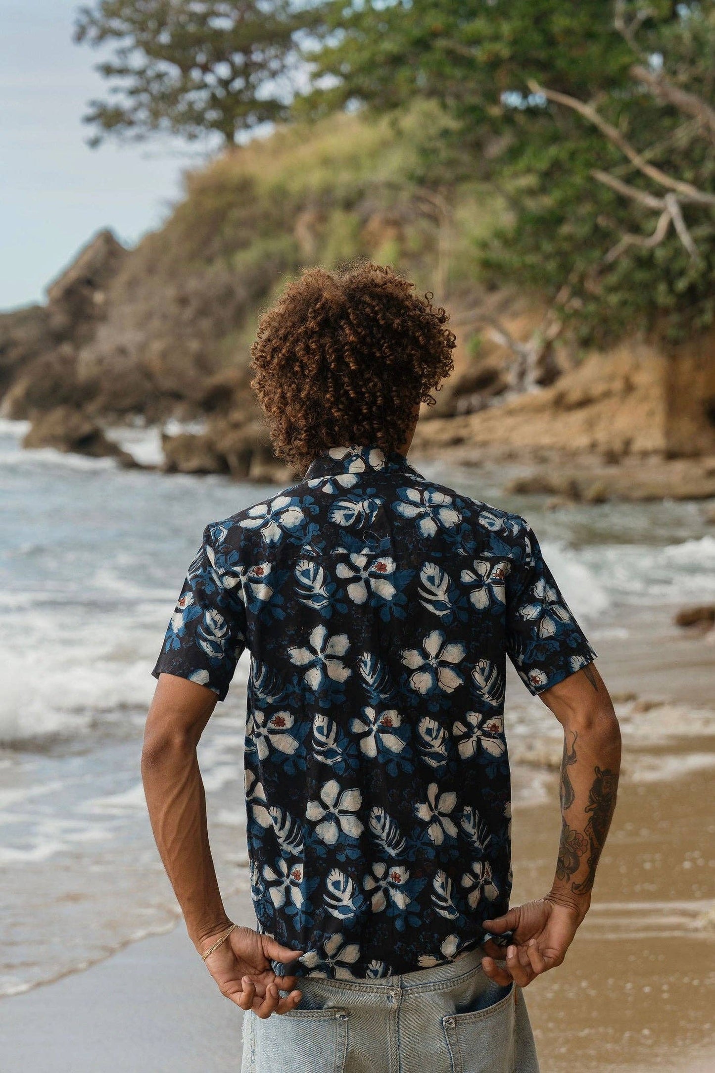 Mens Short Sleeve Button Down - ORGANIC COTTON - Aloha After Dark