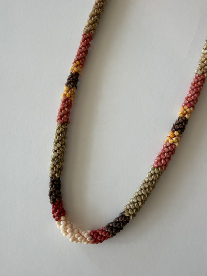 #36- Lei Poepoe 4 tie kahelelani 22"