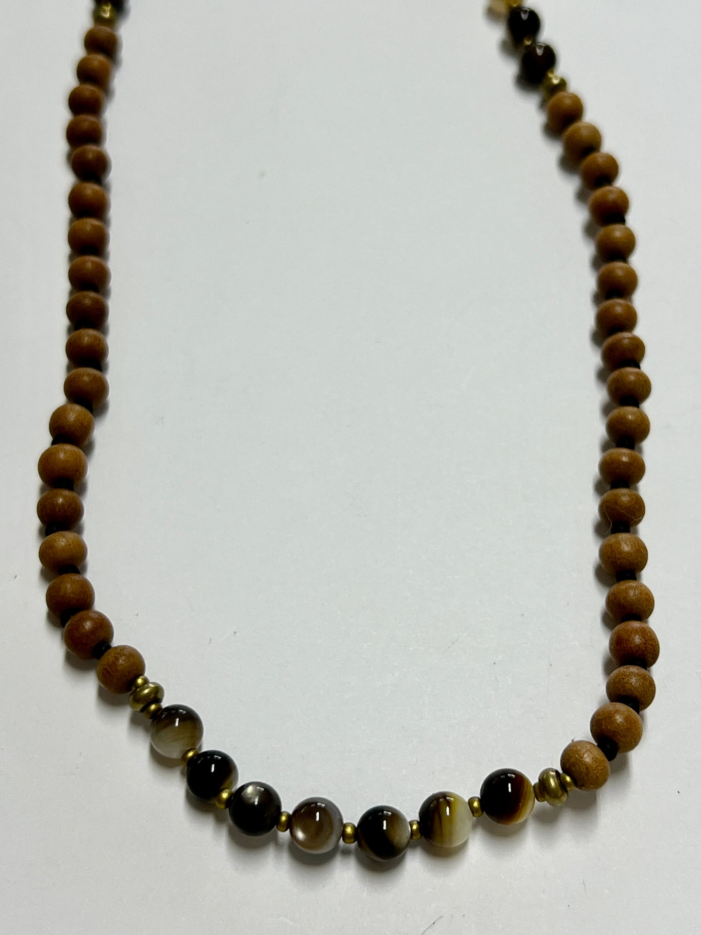 LD Sandalwood Black Oyster-CON