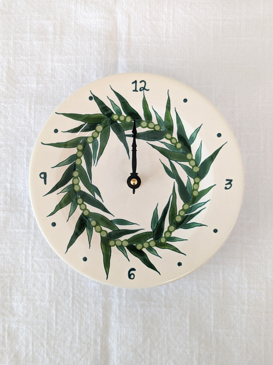Round Plate Clock Maile