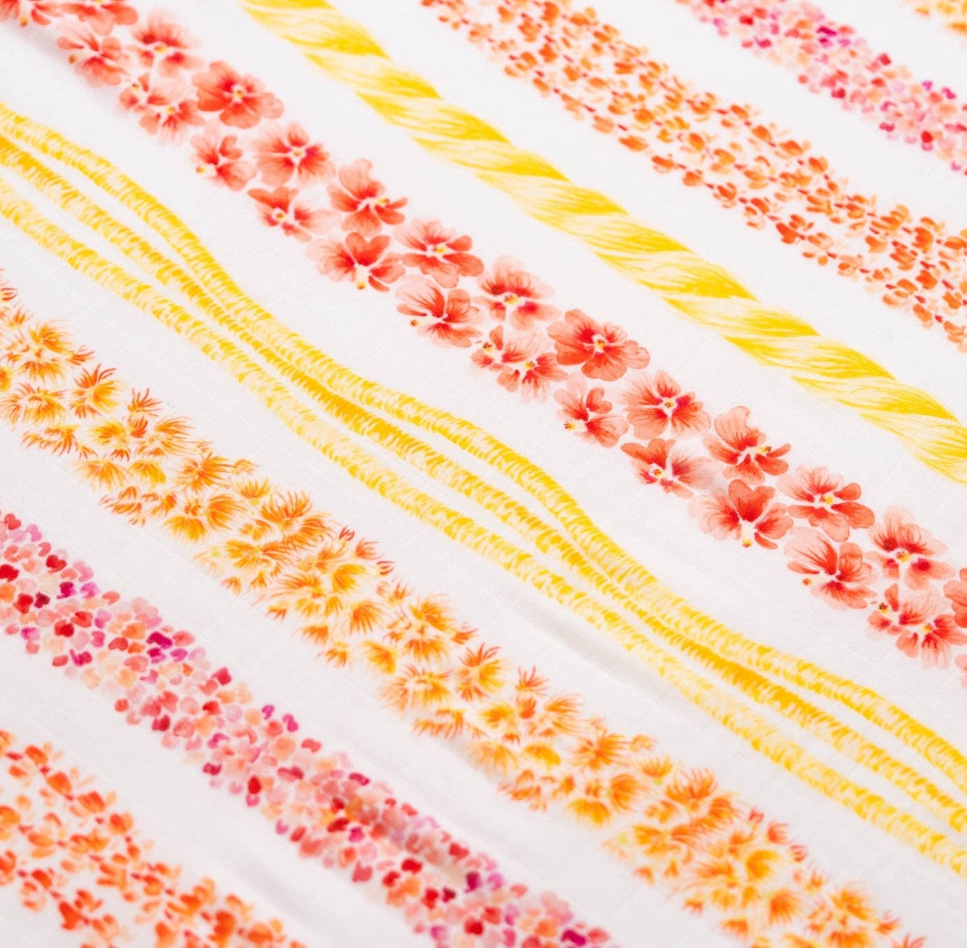 Lei Alaula ʻUlaʻula Kapa Moe - Hawaiian Bamboo Swaddle