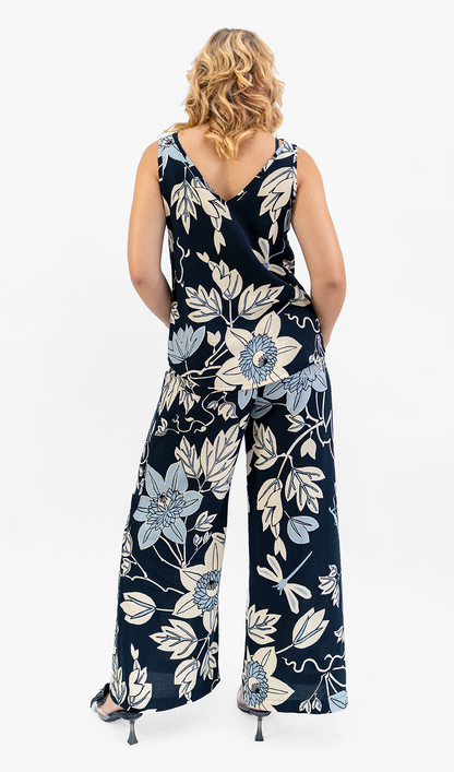 V-Neck Swing Top Rayon | Onyx
